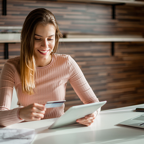 lady with credit card